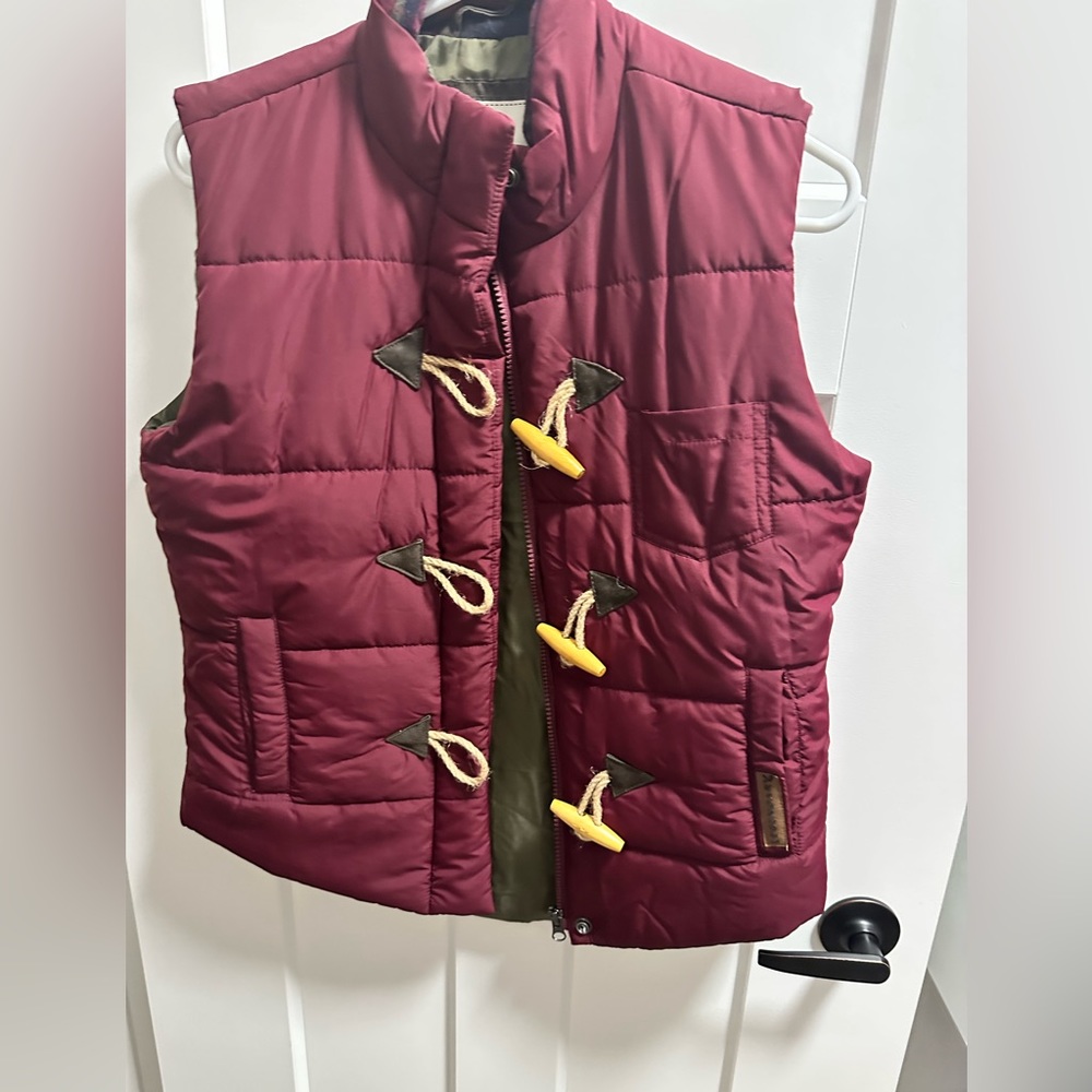Legendary whitetail puffer vest